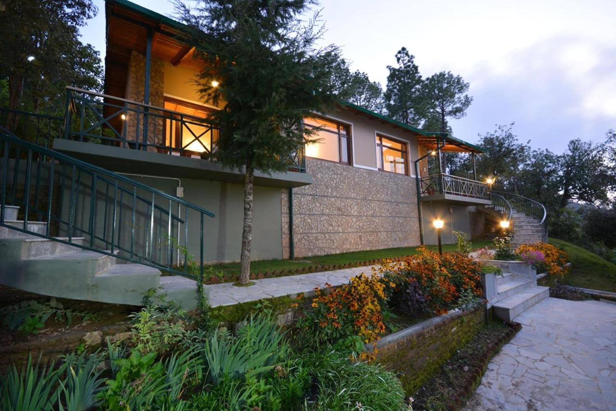 Blusalzz Escapade Anant Rasa Resort - Ranikhet Shitlakhet Exterior foto